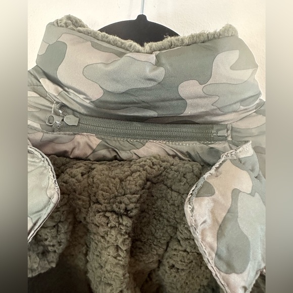 Thereabouts Little Boy Removable Hood Heavyweight Puffer Jacket NWT Size… - Picture 8 of 11